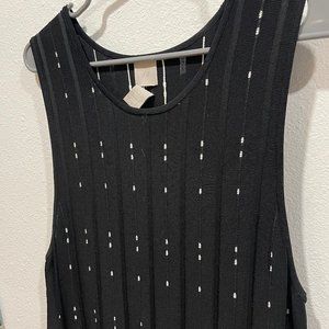 H&M Sleeveless Black and White Midi Sweater Dress